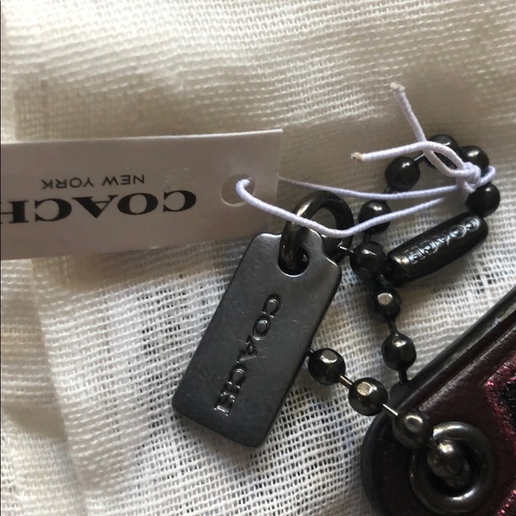 Coach bag charm / tag Snow White edition - Picture 3 of 8